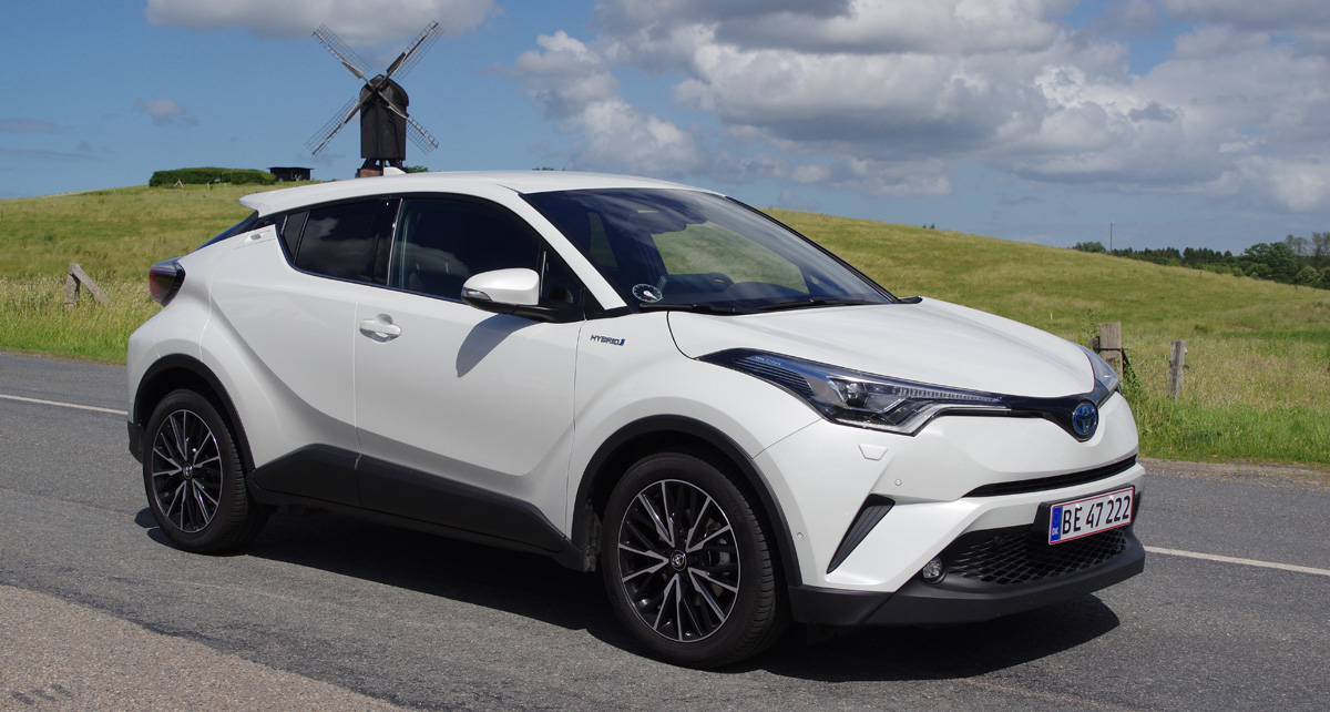 Biltest: Toyota C-HR 1,8 Hybrid C-HIC - Prøvekørsel - Bilanmeldelse - test - anmeldelse - testkørsel - hvilken bil – online bil magasin